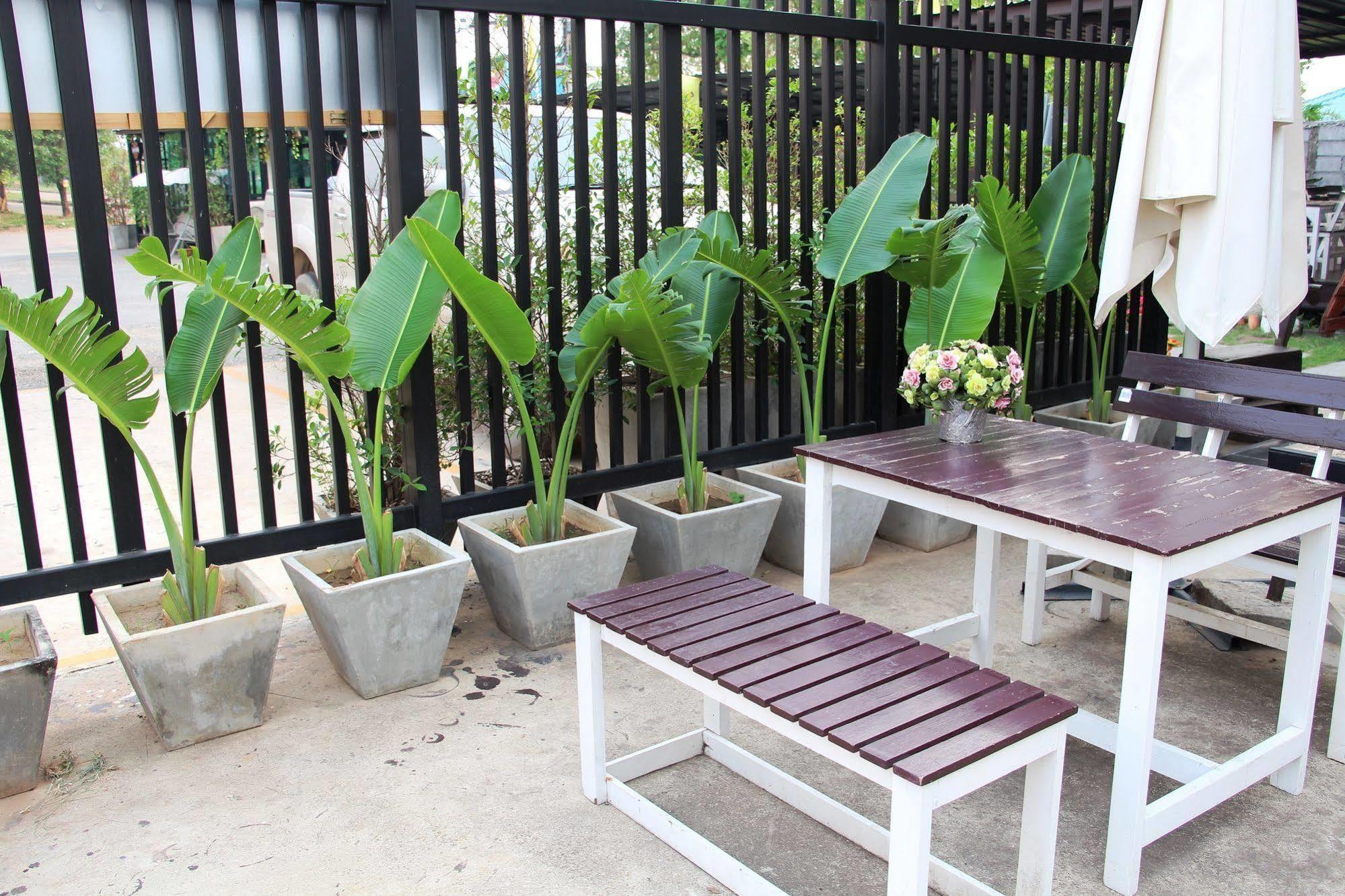 Modern Inn By Saifon Nong Khai Bagian luar foto