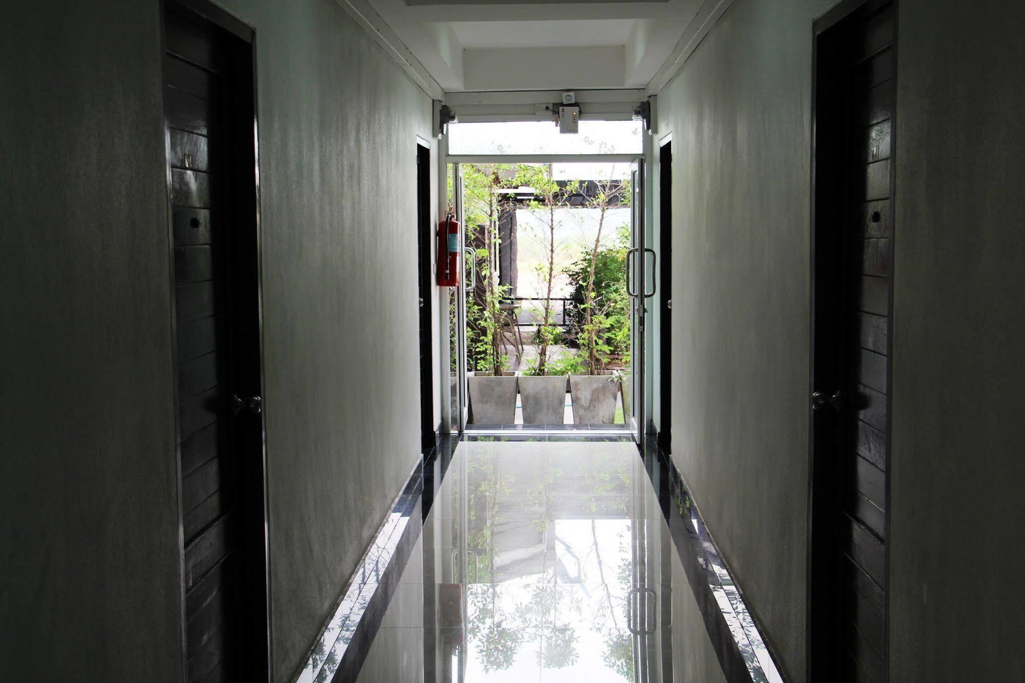 Modern Inn By Saifon Nong Khai Bagian luar foto
