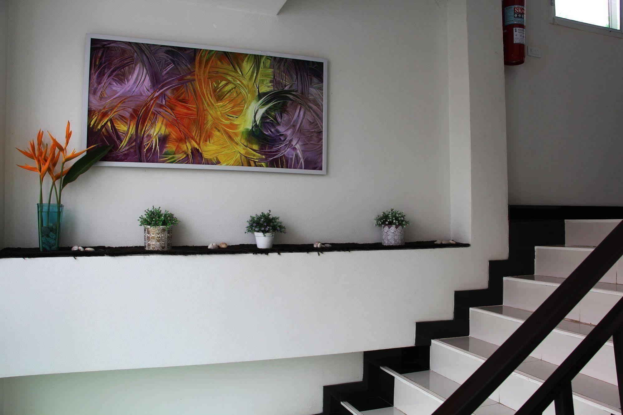 Modern Inn By Saifon Nong Khai Bagian luar foto